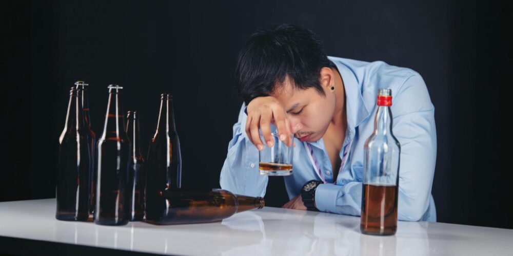New study links heavy drinking to brain damage, early death