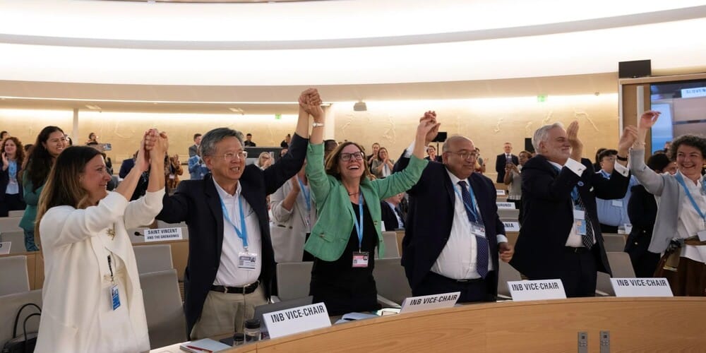 New WHO accord promises fairer, faster response to future pandemics