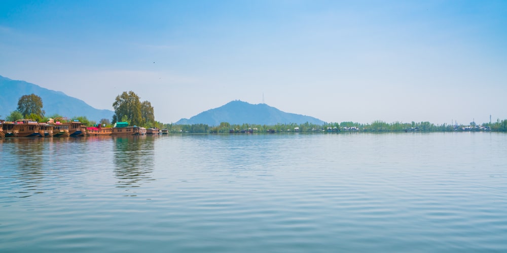 As the world warms, cold regions like Kashmir are the new frontline