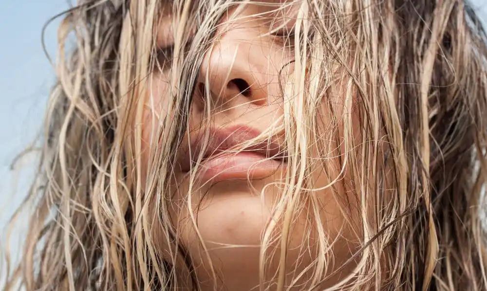 FACT CHECK: Can sleeping with wet hair make you catch a cold?